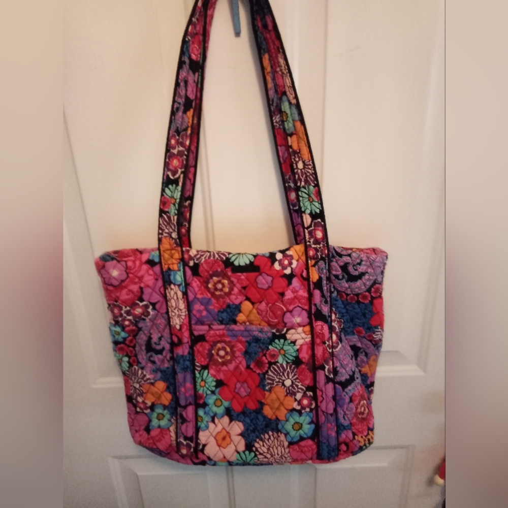 Classic Vera Tote in Floral Fiesta Vera Bradley Retired Pattern